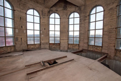 Prosklené patro před a po úklidech