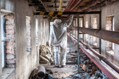 Vše je doprovázeno obrovským úklidem