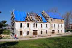 Práce prováděné v roce 2019 vyžadovaly poměrně dost pomocných konstrukcí