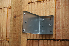 Možné příklady držáků nosných roštů