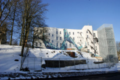 Okolí ZUŠ a KC LaRitma před úpravami – zimní pohled