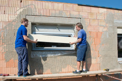 Upevnění schránky na konzolu