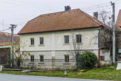 Rodinný statek nedaleko Kladna (foto: Tomáš Malý)