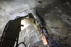 Vrtání a lepení kotev pro izolaci Instalace izolací