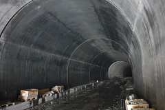 Vybetonovaný předštítek