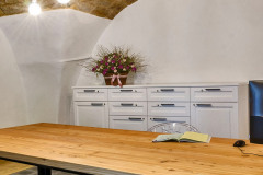 Jídelna s cihelnými klenbami