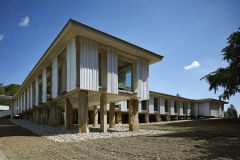 Žulové kameny se nacházejí v osmdesáti devíti průsečících modulové sítě