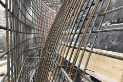 Pohled do výztuže římsy