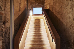 Pro nově vkládané prvky byl zvolen corten